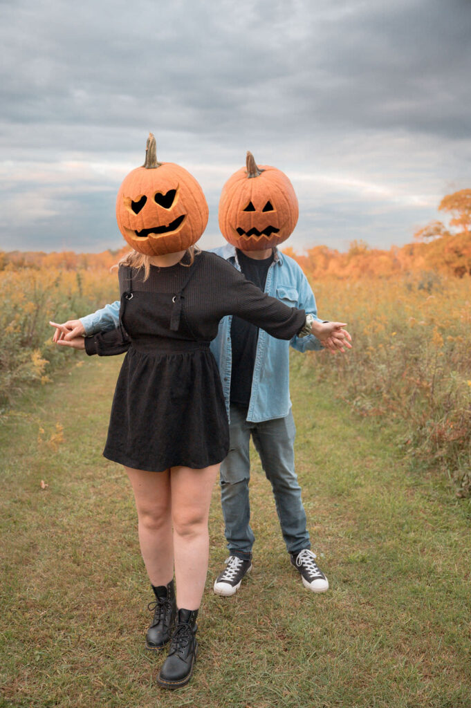 halloween photoshoot ideas for couples1