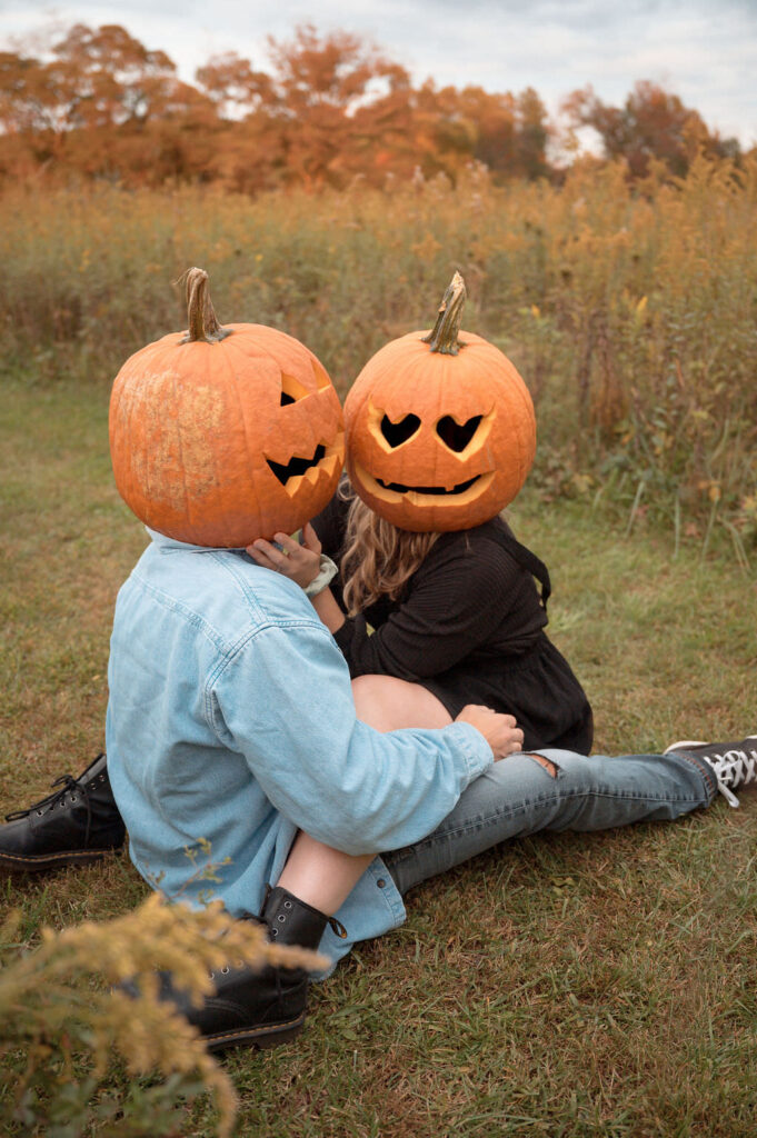 halloween photoshoot ideas for couples1