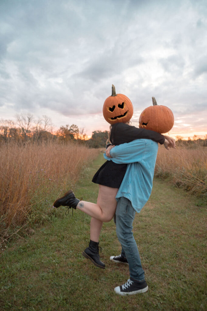 halloween photoshoot ideas for couples1