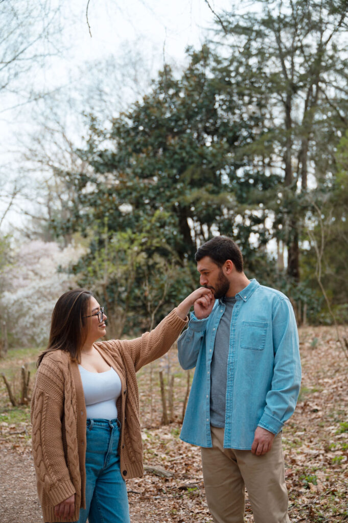 laurelwood arboretum engagement photos