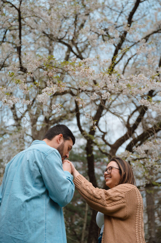 laurelwood arboretum engagement photos