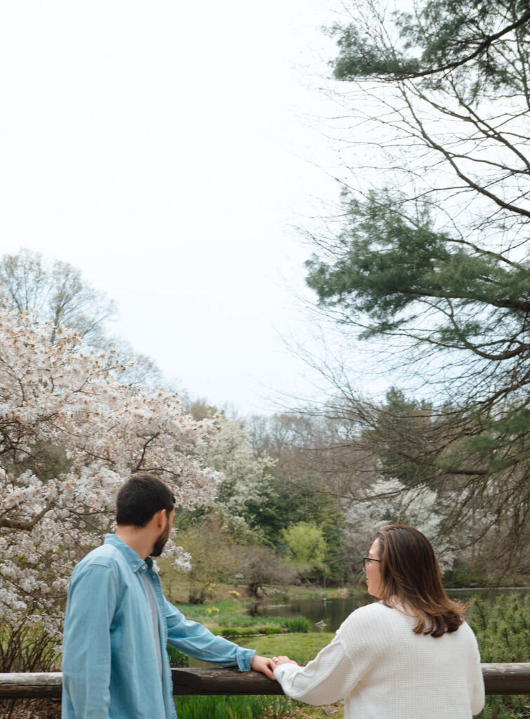 laurelwood arboretum engagement photos