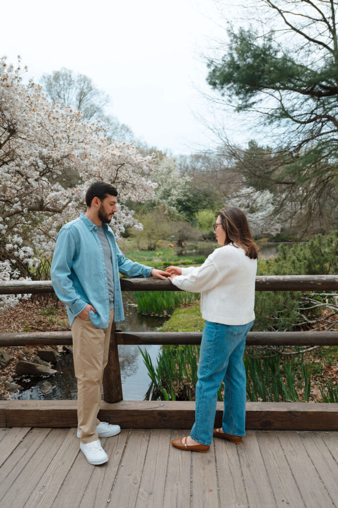 laurelwood arboretum engagement photos