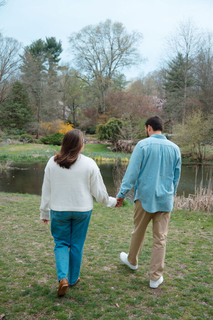 laurelwood arboretum engagement photos
