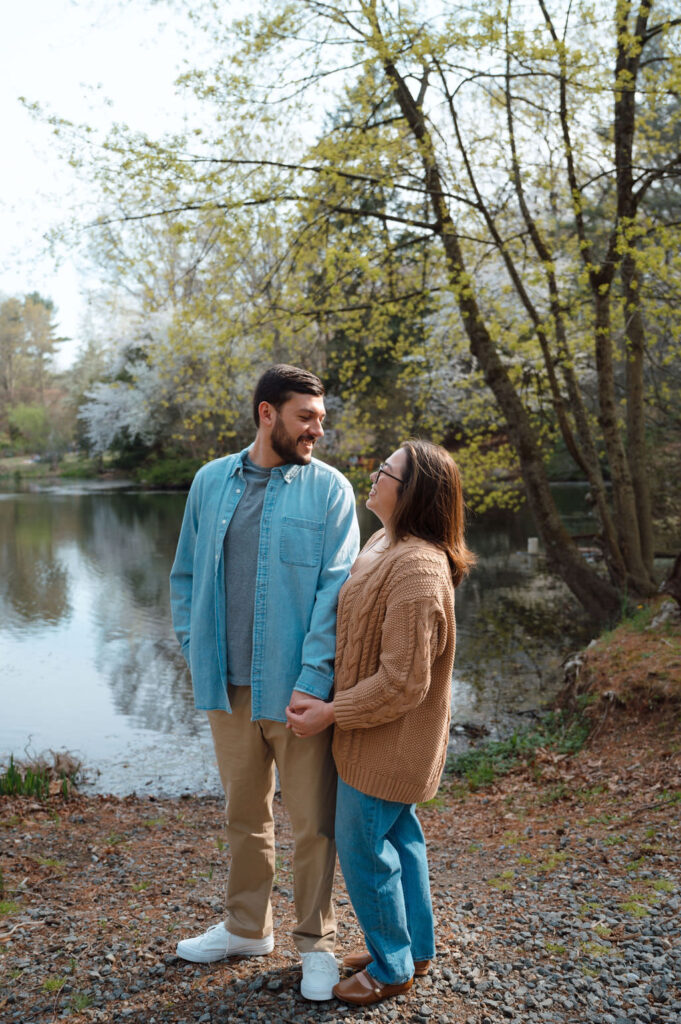 laurelwood arboretum engagement photos